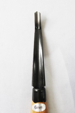 Wood Curving Tools: Wood Pecker V Chisel 6mm