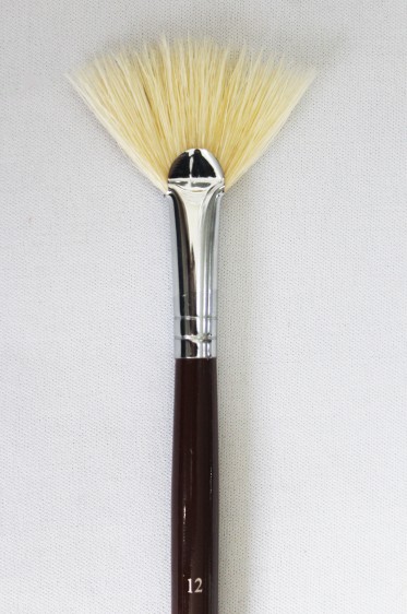 XDT Quality Brush: 646 Fan Brush 12
