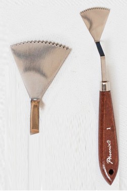 Phoenix: New Age Pallete Knife 1