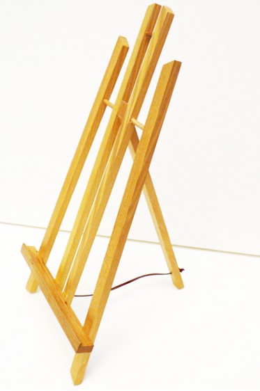 Easel: TOPS Wooden Table Easel