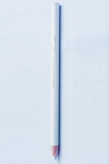 Lion City Dermatograph Pencil: Dermatograph Pencil White